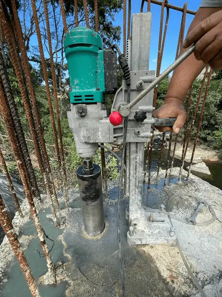 Extração, Preparo e Ruptura de Testemunho de Concreto Landing Image